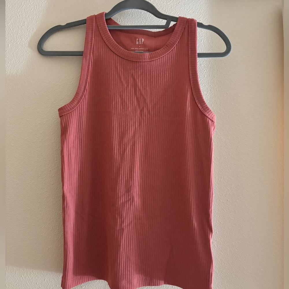 pink tank top, never worn, work wear